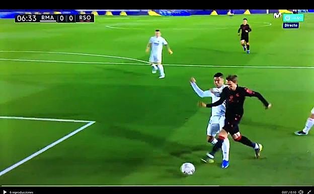 La polémica: ¿Hay penalti de Casemiro a Monreal?