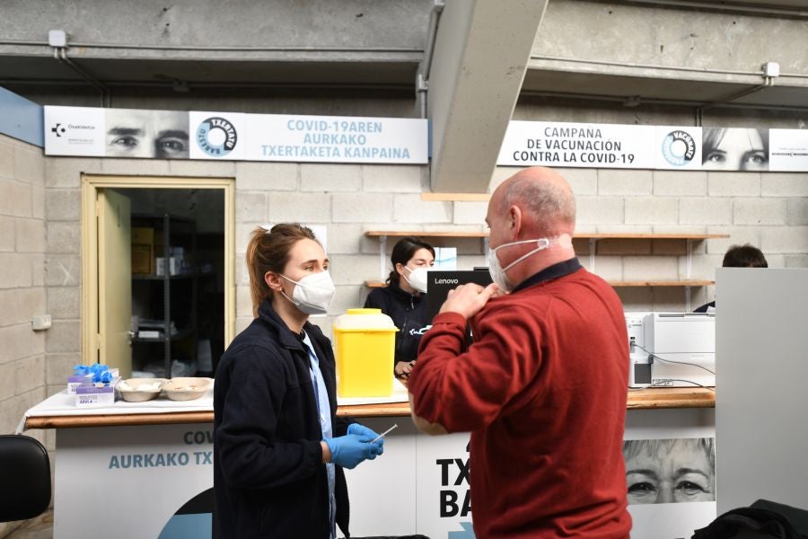 Illunbe abre como primer 'vacunódromo' de Euskadi.