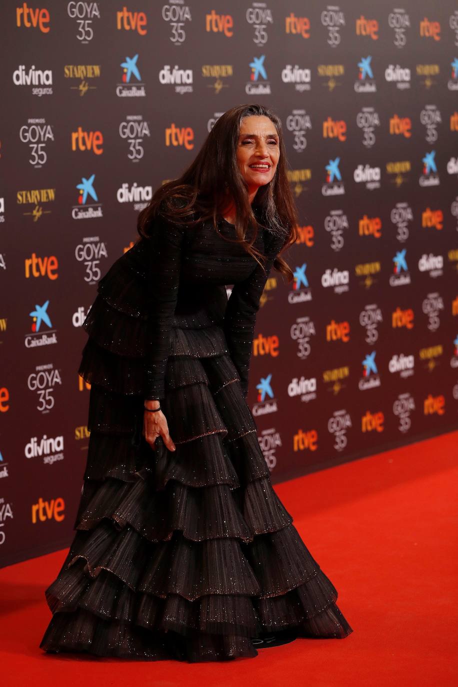 Sobriedad, austeridad y minimalismo: así han sido los looks más destacados de la Alfombra Roja presencial de los Premios Goya 2021
