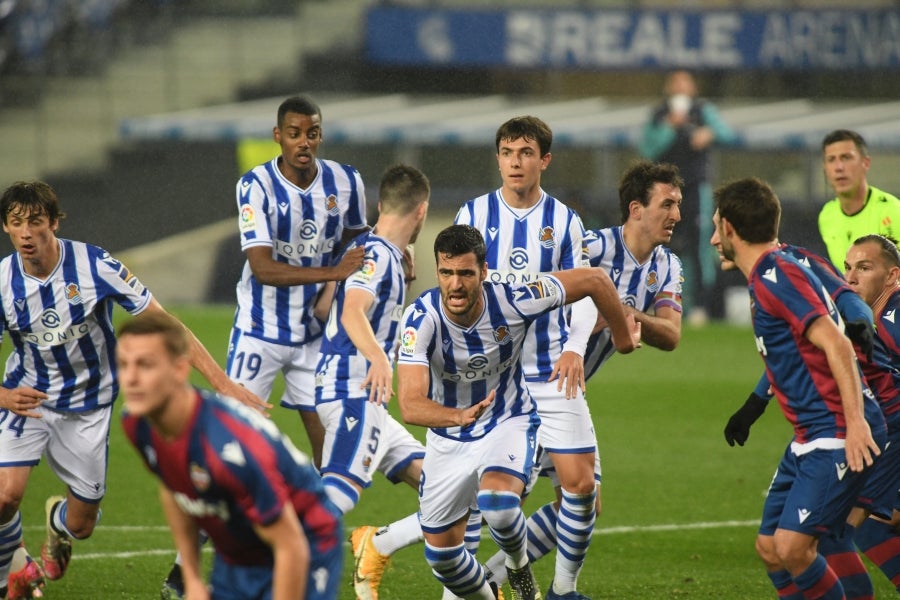 Fotos: Real Sociedad-Levante, en imágenes