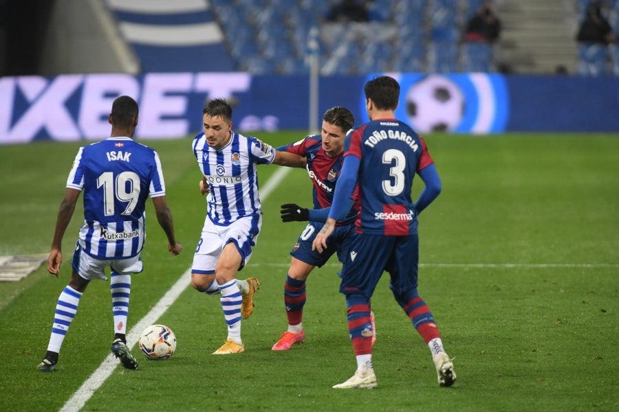 Fotos: Real Sociedad-Levante, en imágenes