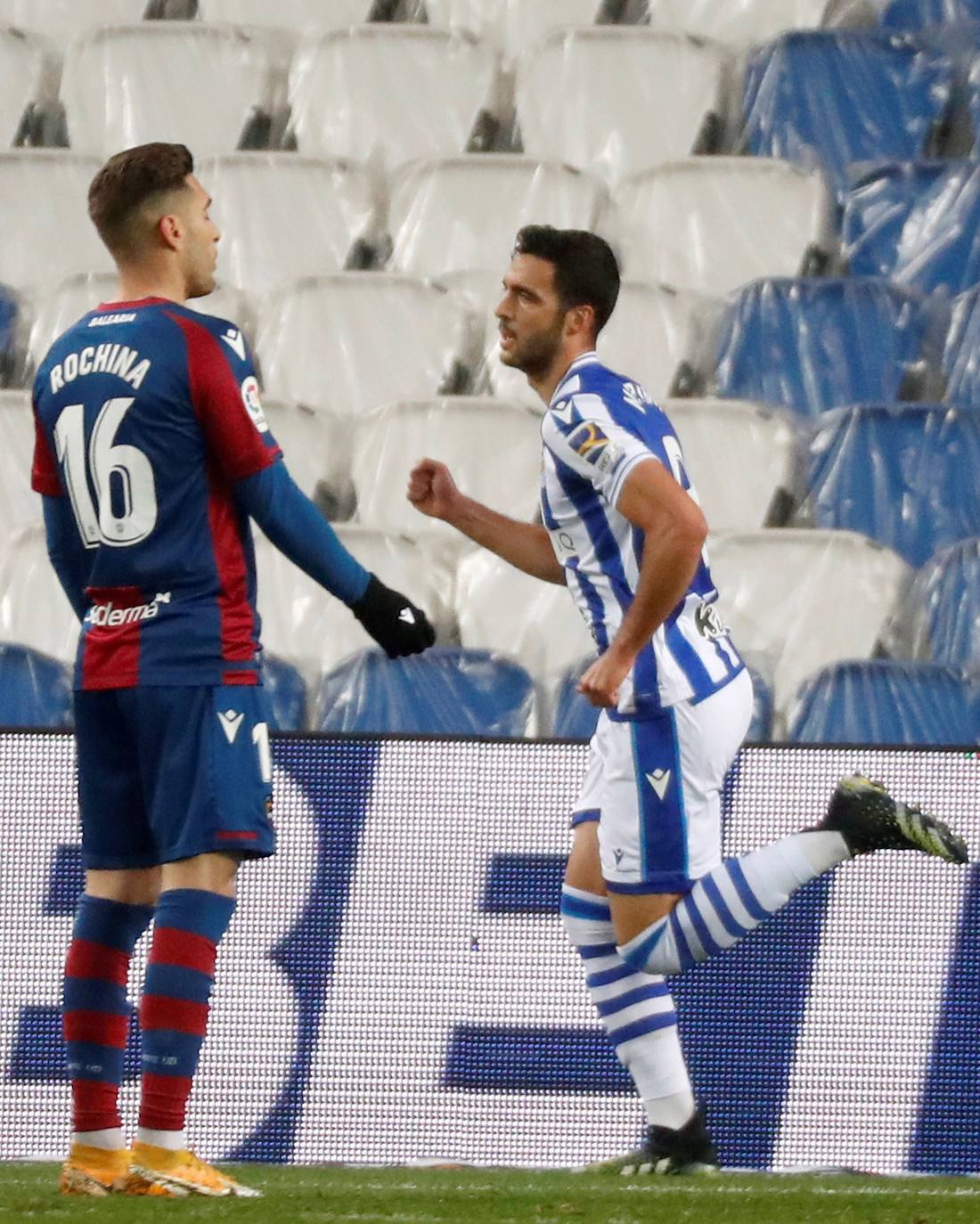 Fotos: Real Sociedad-Levante, en imágenes