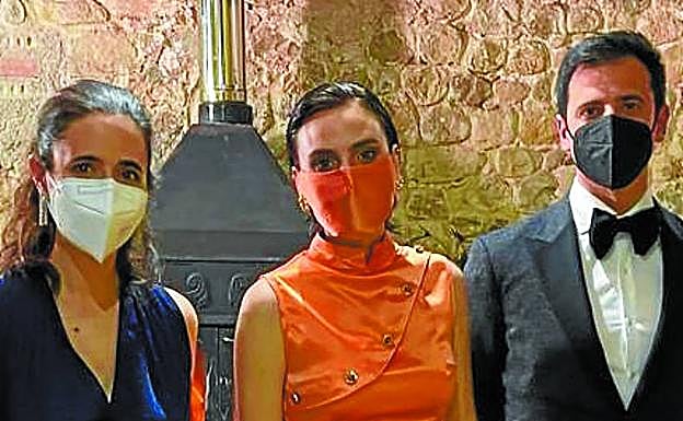 En el centro, Jone Laspiur.