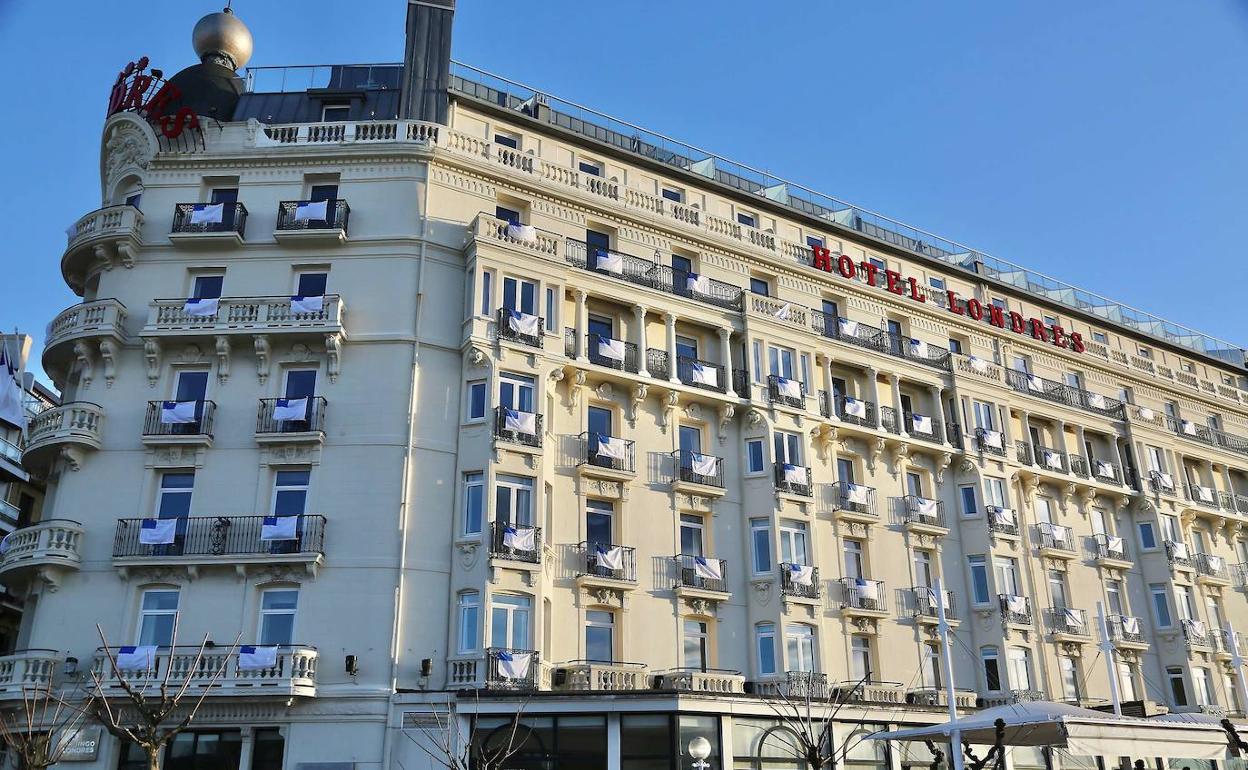 El hotel de Londres y de Inglaterra es uno de los hoteles pertenecientes a la asociación Hoteles de Gipuzkoa