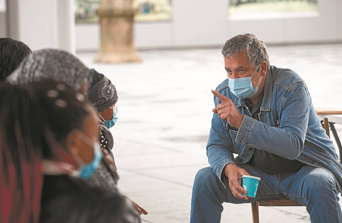 Ion Aranguren: «Llegan más migrantes porque los sacan de Canarias por la Semana Santa»