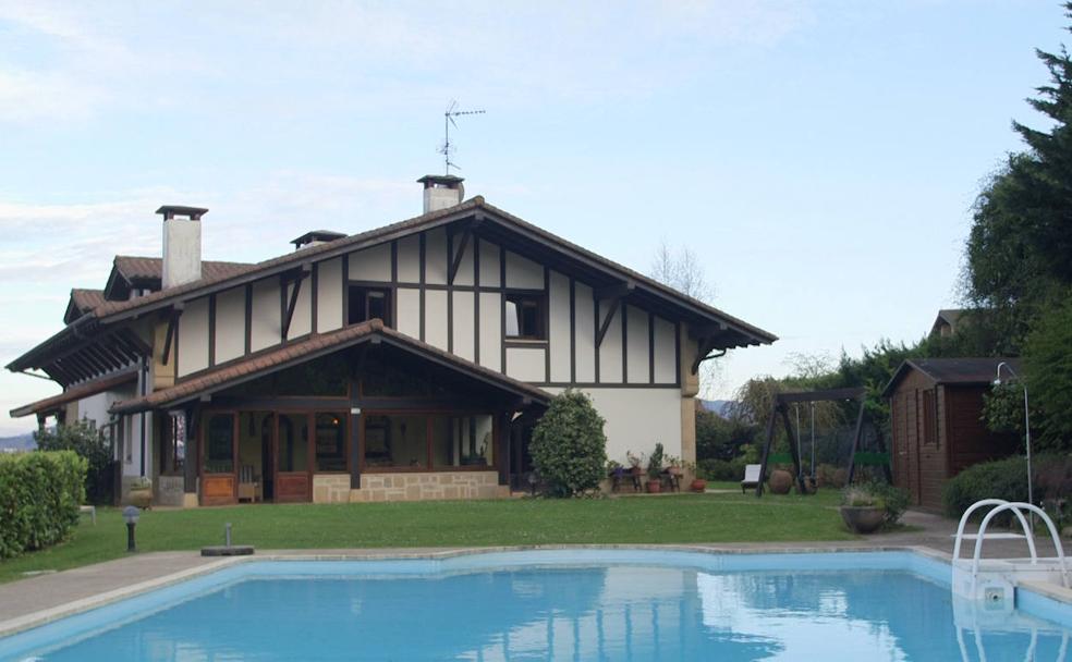 Lujo en Hondarribia en una villa con vistas al mar