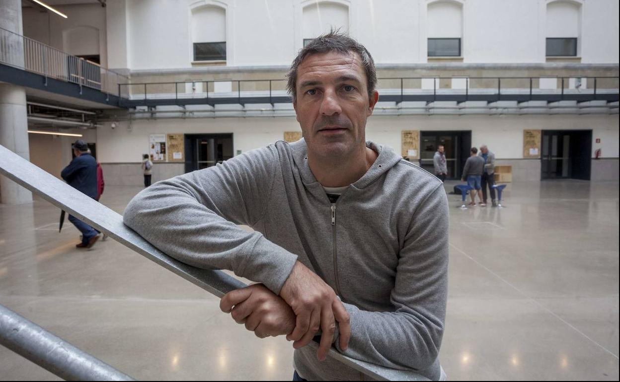 Agustín Aranzabal sigue de cerca a su equipo, la Real.