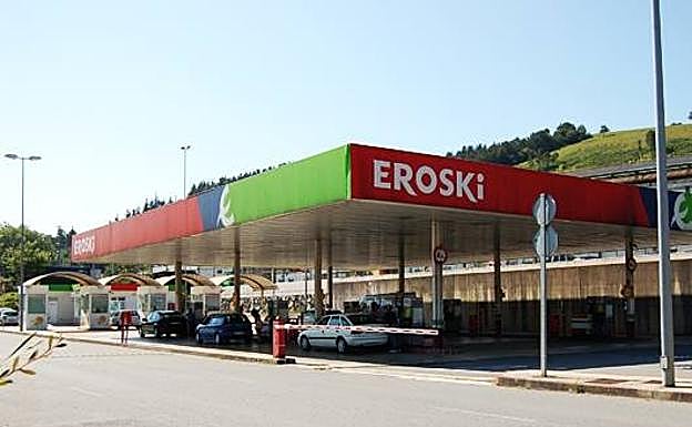 Gasolinera de Eroski en Urbil.