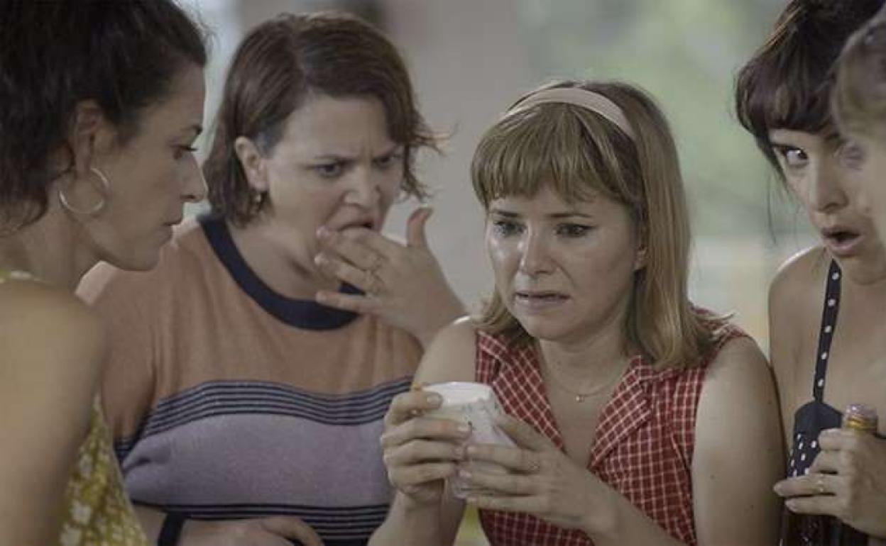 Euskal aktore sorta bikaina elkartu zen, aurrena oholtzan eta gero kameraren aurrean. 