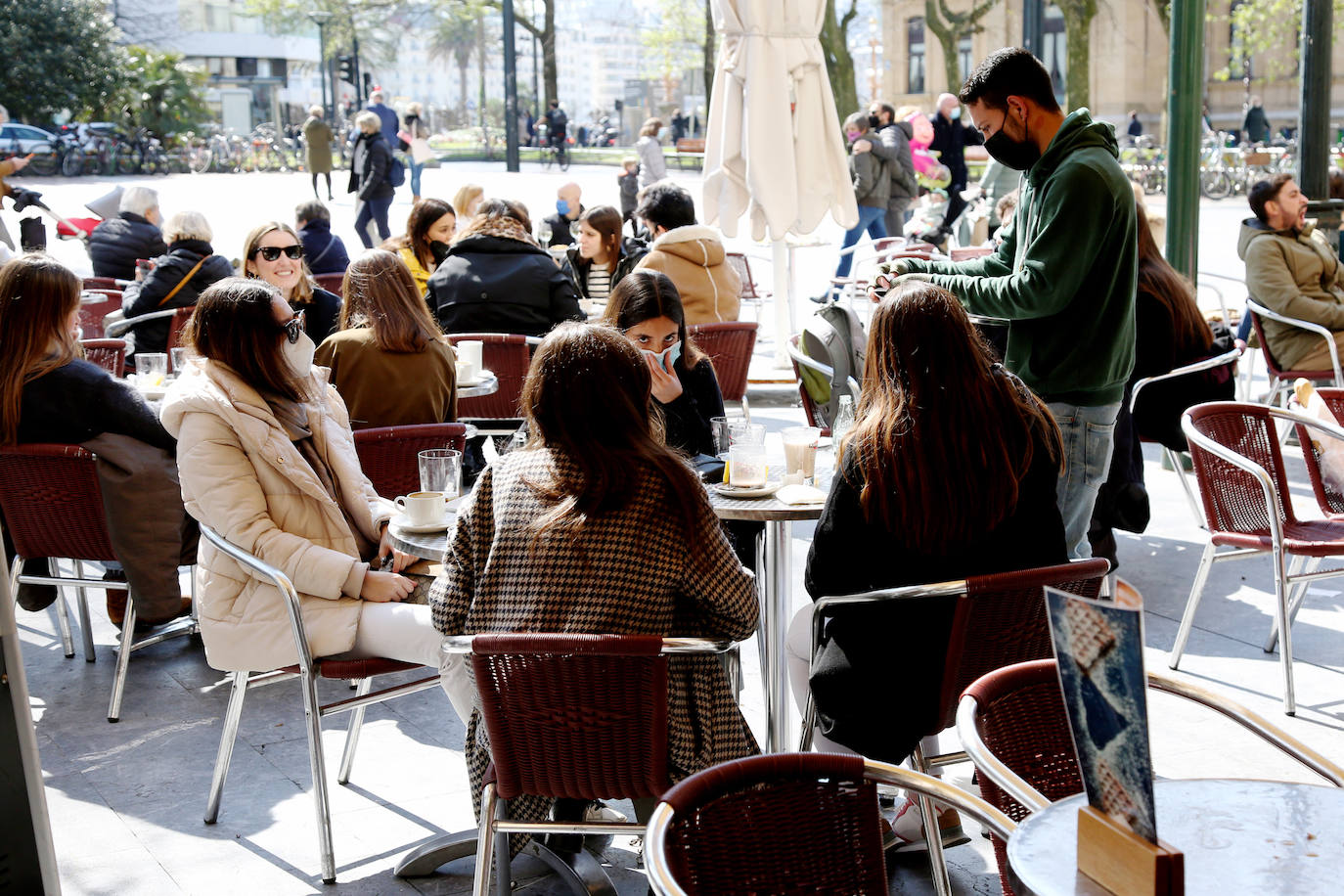 Fotos: Gipuzkoa entra en la primavera dando un portazo a la lluvia