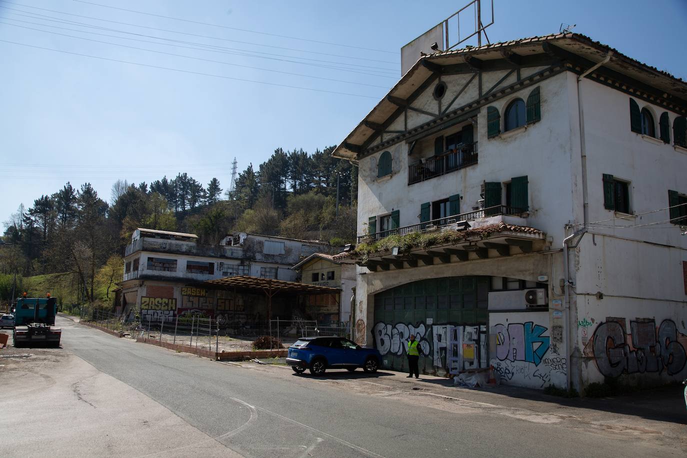 El Pleno del Ayuntamiento de San Sebastián aprobará hoy de forma definitiva el planeamiento urbanístico de El Infierno, una antigua zona industrial degradada al final de la avenida de Tolosa que se va a transformar en un nuevo ámbito residencial con 540 pisos, la mitad de ellos protegidos.