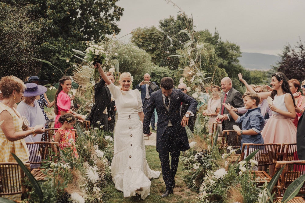 Esta vasca abogó por la practicidad de un look nupcial desmontable que se adaptaba a los distintos momentos de la celebración