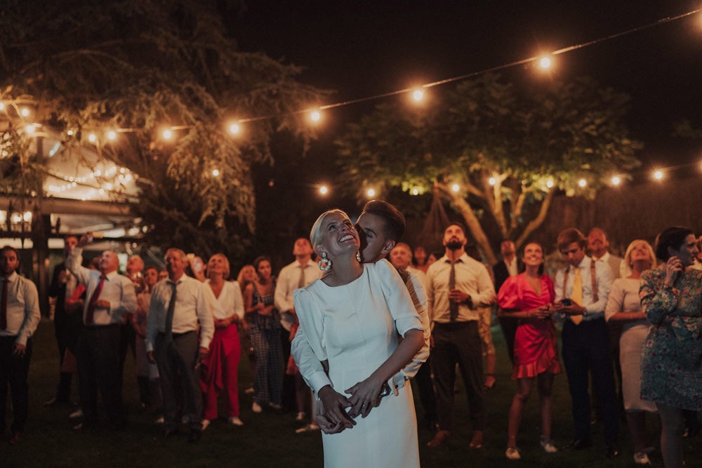 Esta vasca abogó por la practicidad de un look nupcial desmontable que se adaptaba a los distintos momentos de la celebración