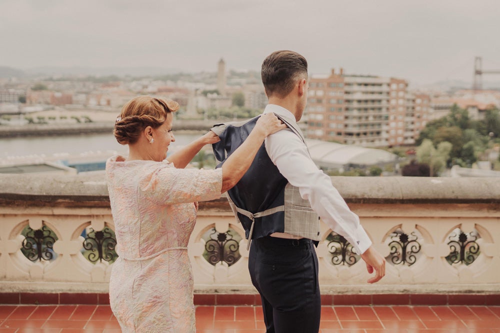 Esta vasca abogó por la practicidad de un look nupcial desmontable que se adaptaba a los distintos momentos de la celebración