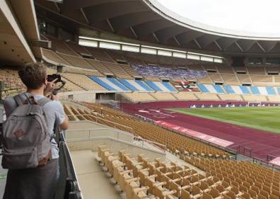 Imagen secundaria 1 - El estadio de La Cartuja tiene semejanzas con el viejo Anoeta. 
