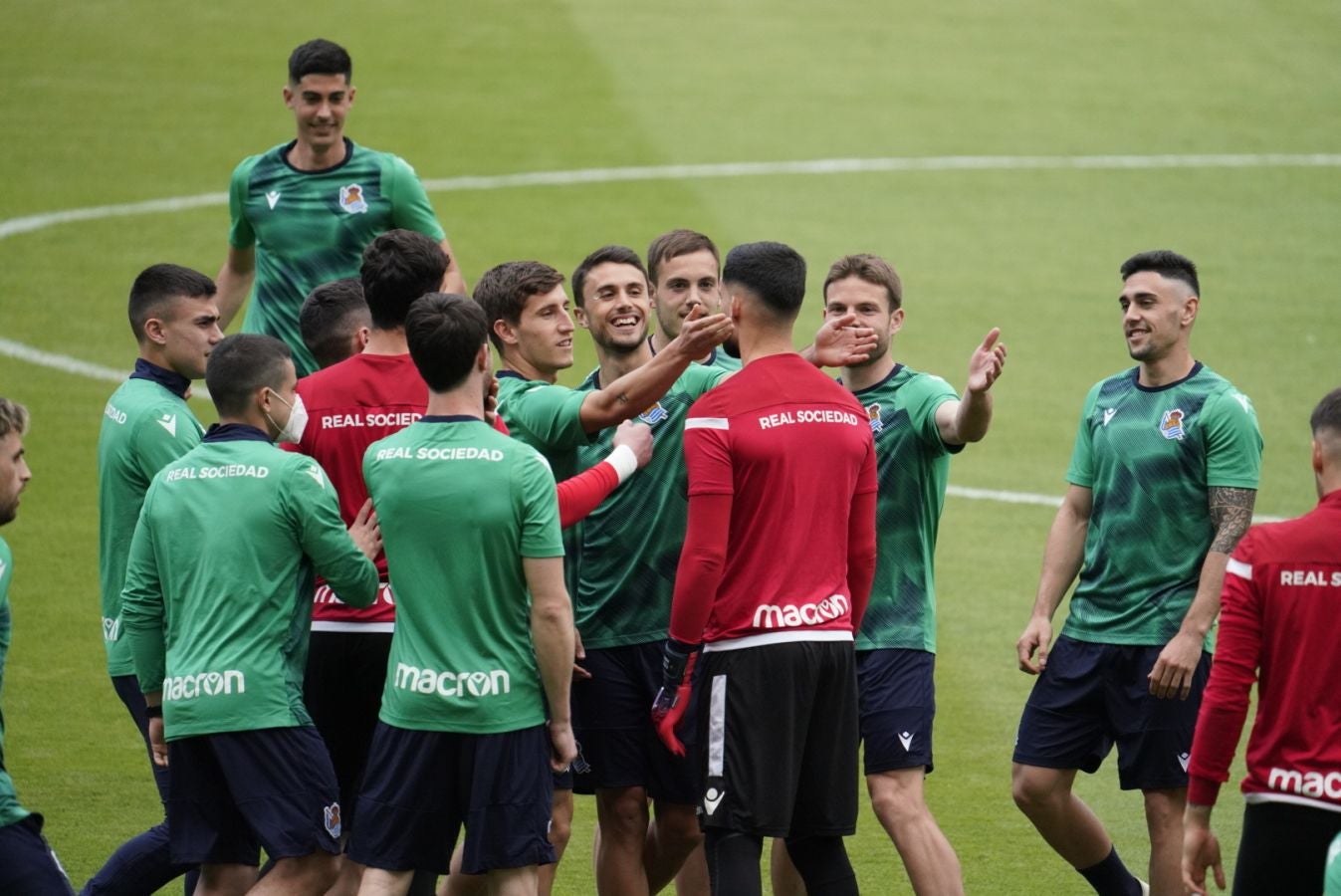 Los jugadores de Imanol Alguacil han tenido una primera toma de contacto con la sede de la final de la Copa del Rey