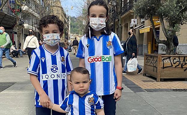 Julen, Nora y Malen, de la Real.