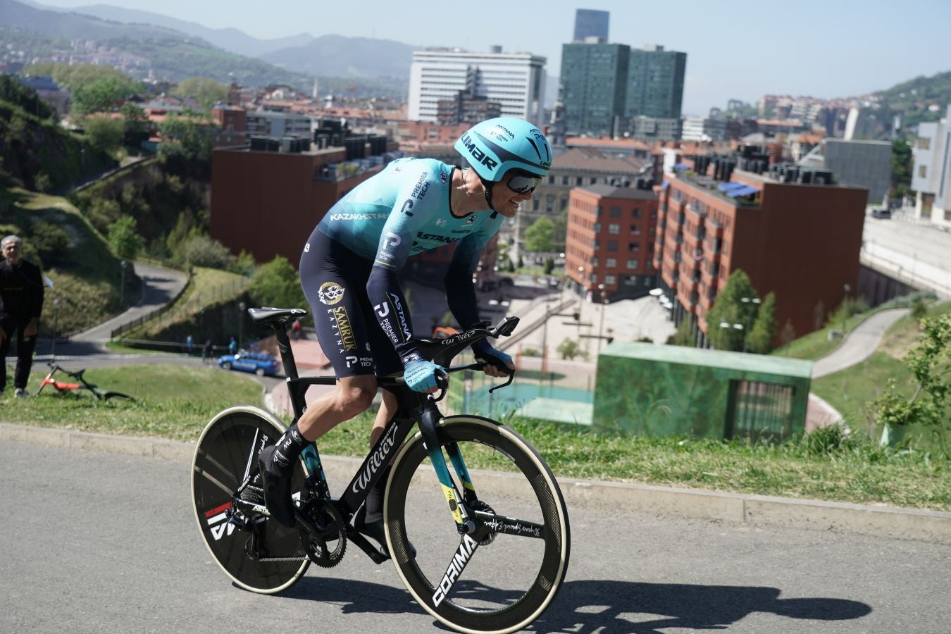 La Itzulia 2021 ha comenzado este lunes con una crono en Bilbao