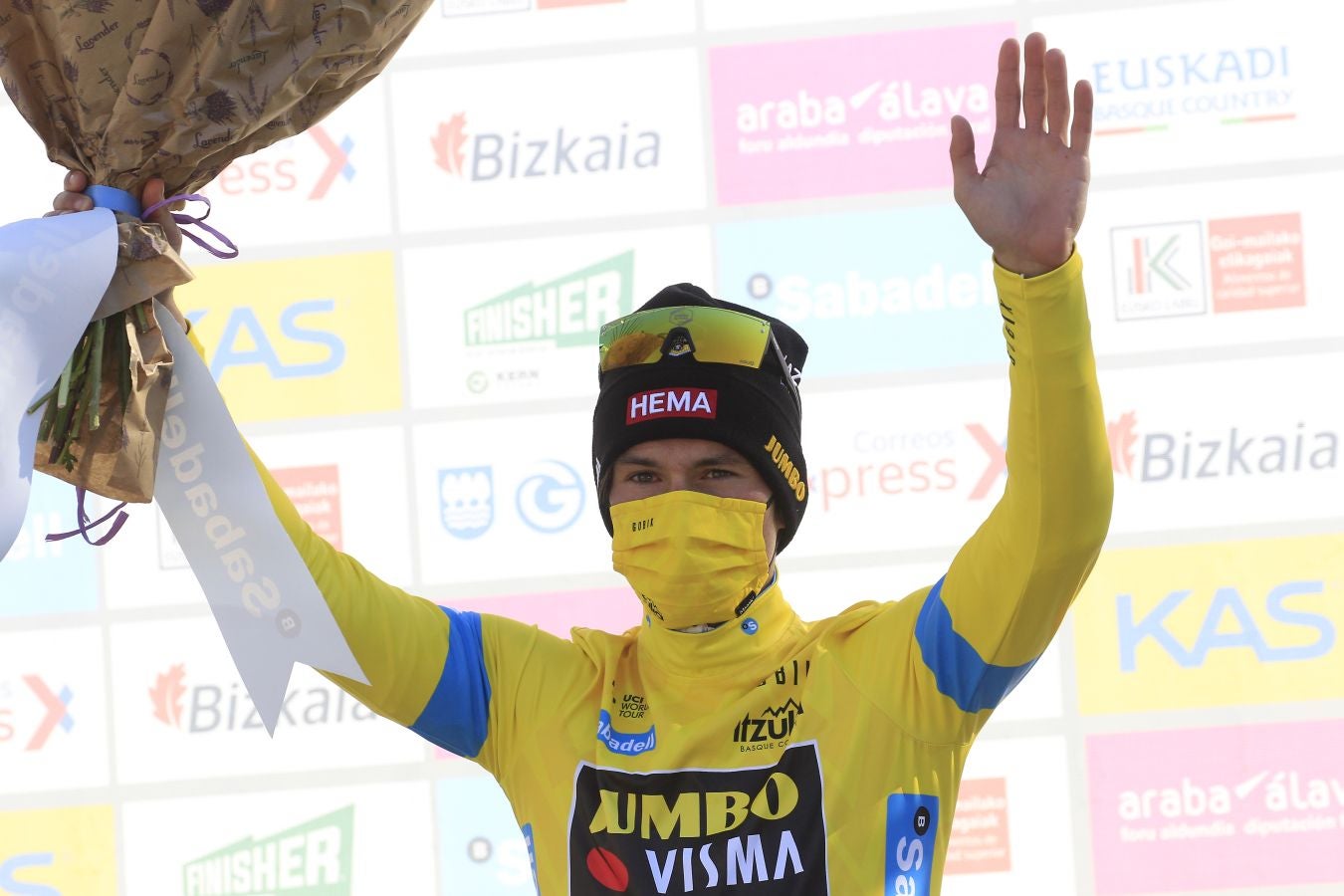 Tadej Pogacar ha sido el vencedor de la tercera etapa de la Itzulia tras la gran subida que ha protagonizado con Roglic