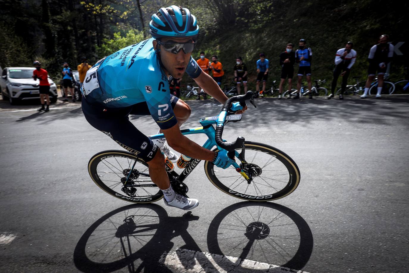 El recorrido entre Vitoria y Hondarribia tiene todos los ingredientes para hacer disfrutar al aficionado. 