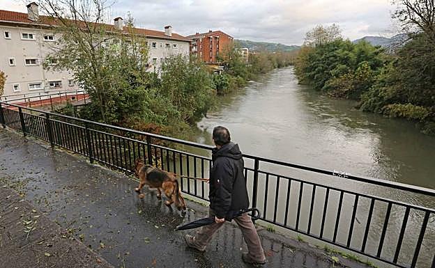 Nubes y claros y riesgo de precipitaciones leves para el fin de semana