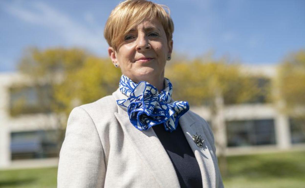 La consejera Tapia, el pasado jueves en el parque tecnológico de Miramón. 