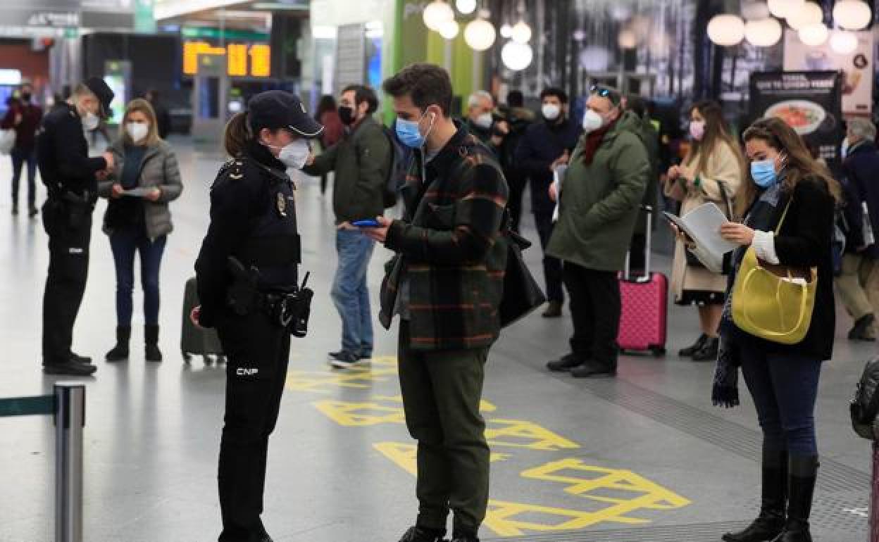 Coronavirus en Europa: El 'pasaporte' europeo de vacunación no garantizará la libre movilidad por los países de la UE