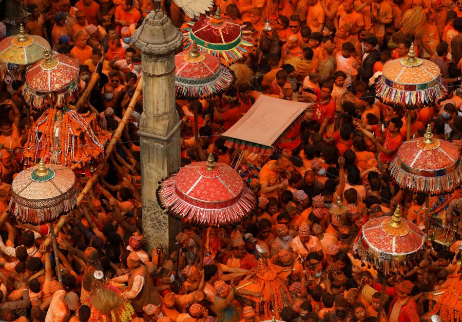 Nepal celebra la llegada de la primavera. 