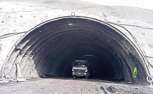 Sector 3. Emboquille del túnel de Kortazar, en excavación.