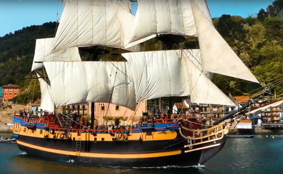 Vídeo: La fragata Etoile du Roy entrando al puerto de Pasaia. 