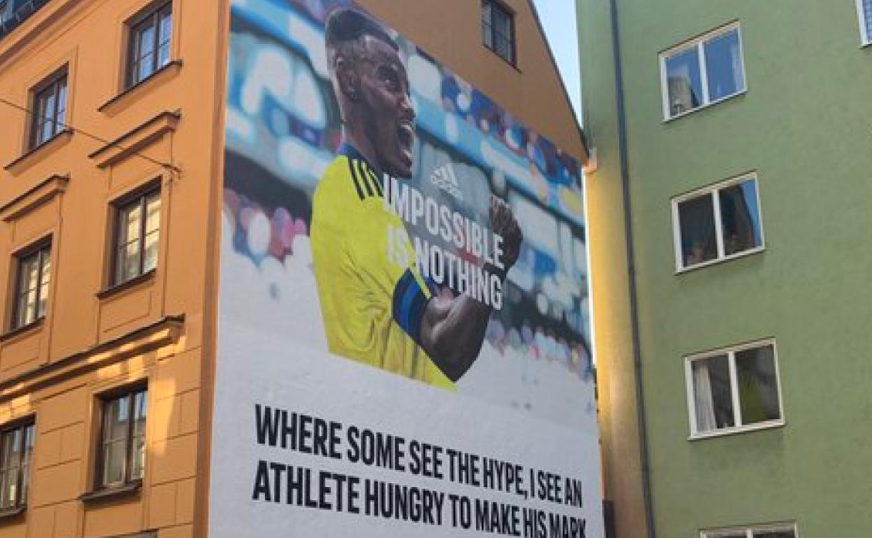 Real Sociedad: Alexander Isak, un gigante por las calles de Estocolmo