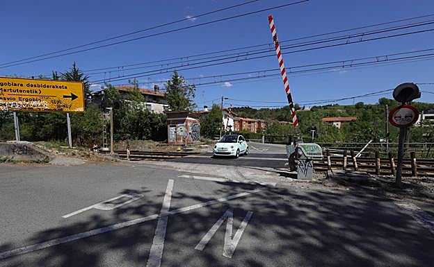El paso a nivel de Barkaiztegi.