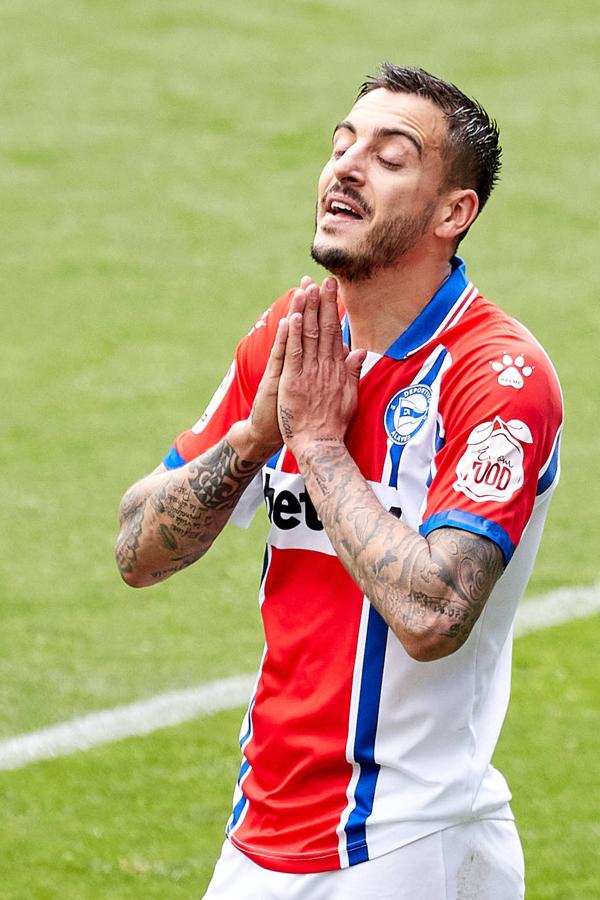 Los de Mendilibar obtienen su segunda victoria de la temporada en casa tras golear el Alavés. 