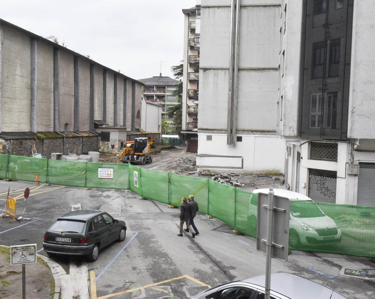 Los trabajos de reurbanización de Gernikako Arbola han entrado en su primera fase de ejecución. 