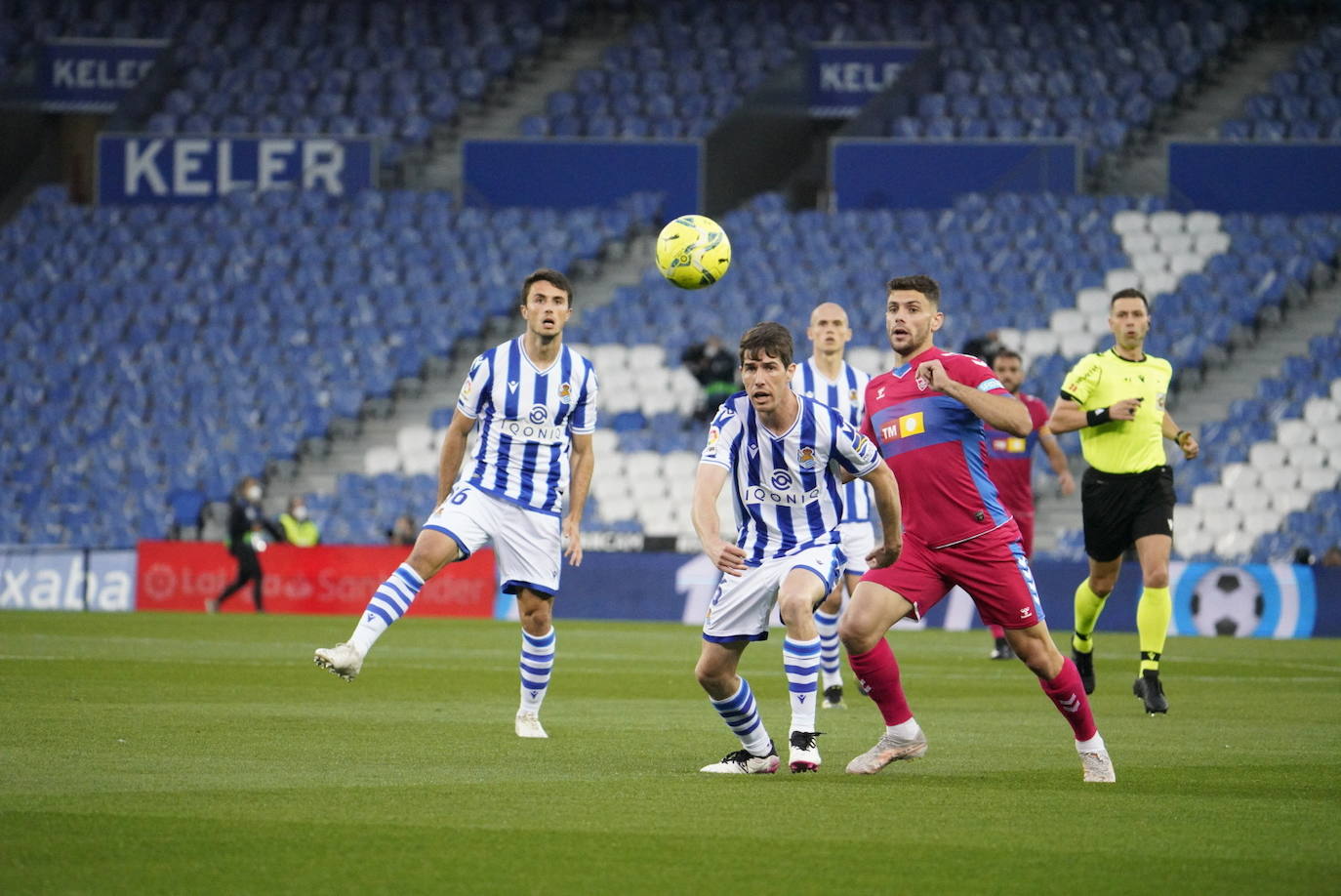 Fotos: Las mejores imágenes del Real Sociedad - Elche