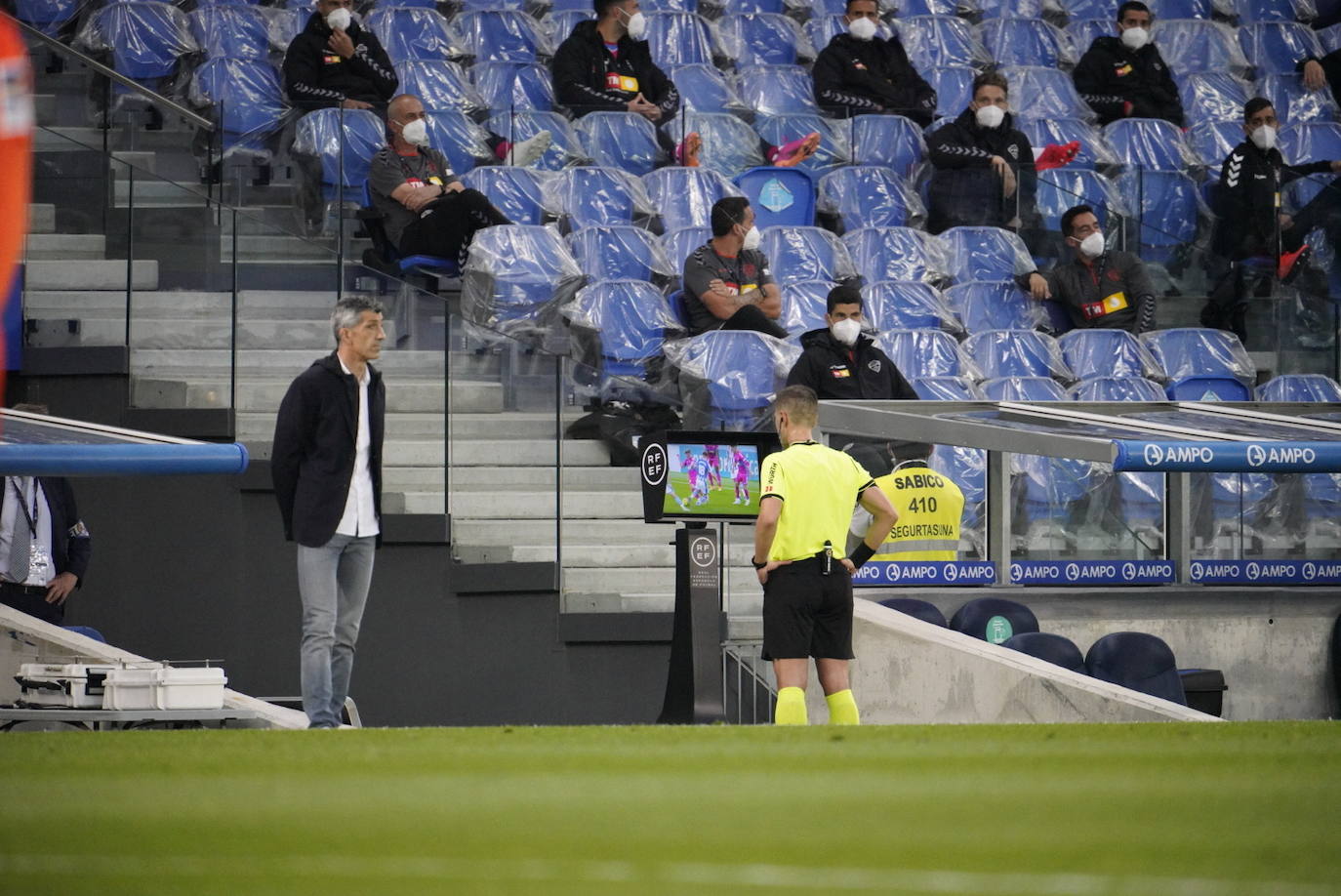 Fotos: Las mejores imágenes del Real Sociedad - Elche