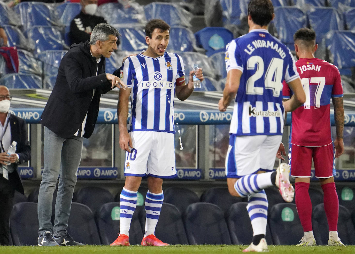 Fotos: Las mejores imágenes del Real Sociedad - Elche