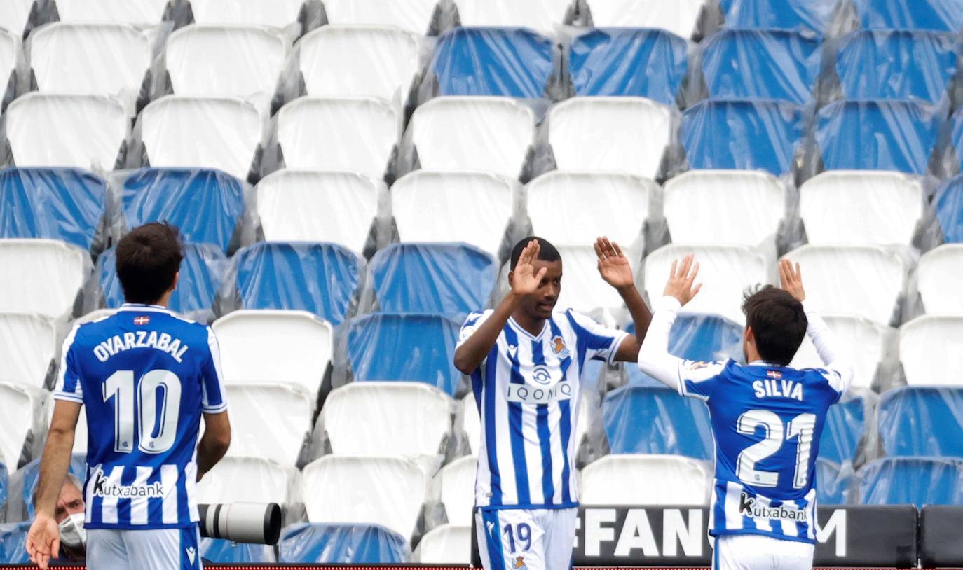 Fotos: Las mejores imágenes del Real Sociedad - Valladolid