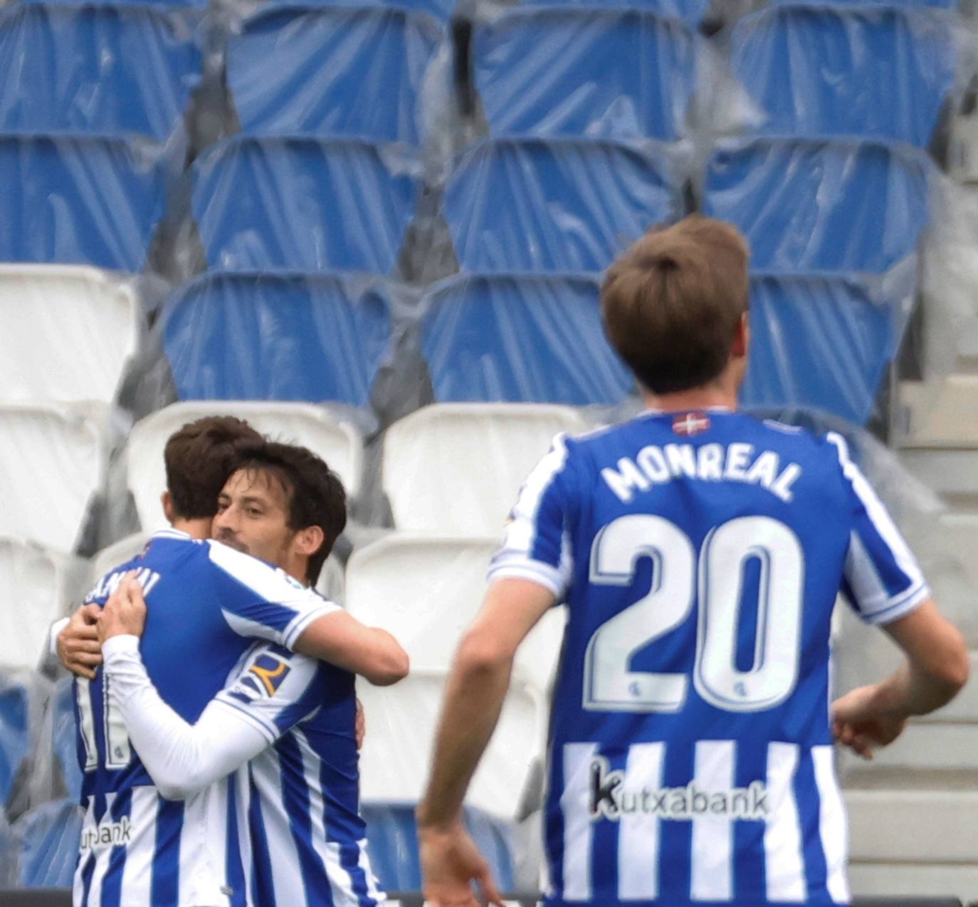 Fotos: Las mejores imágenes del Real Sociedad - Valladolid