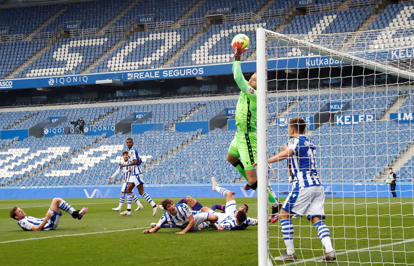 Fotos: Las mejores imágenes del Real Sociedad - Valladolid