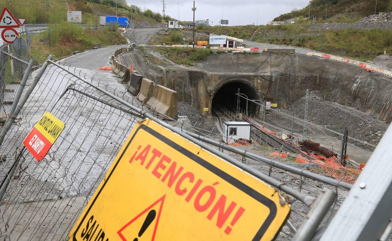 Situación en que quedaron los trabajos en el túnel de Gaintxurizketa, parados desde 2018.
