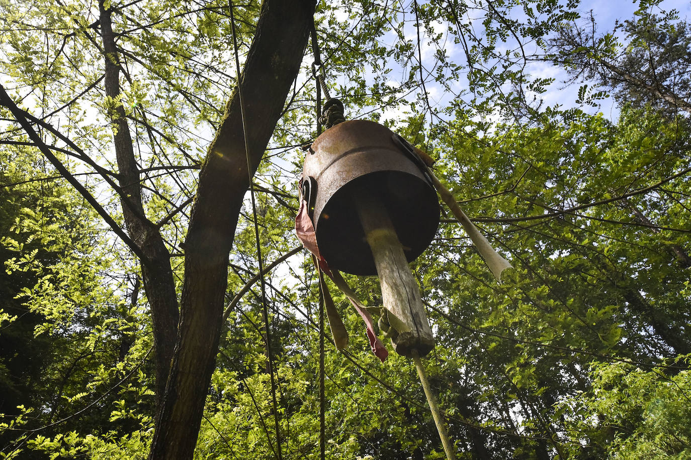 La jornada de los museos en Ur Mara, el espacio de Koldobika Jauregi que une en Alkiza naturaleza, pensamiento y arte, como un Chillida Leku silvestre.