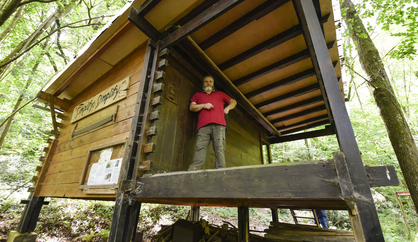 La jornada de los museos en Ur Mara, el espacio de Koldobika Jauregi que une en Alkiza naturaleza, pensamiento y arte, como un Chillida Leku silvestre.