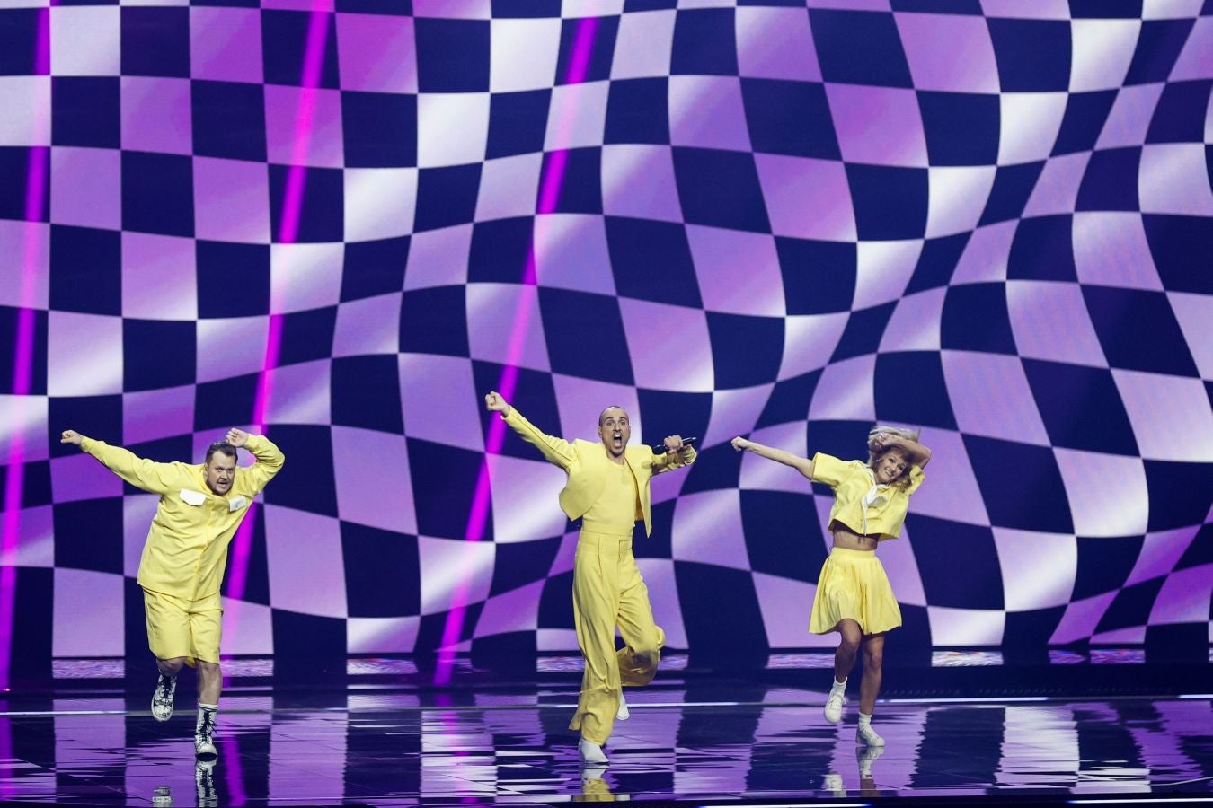 Malta, una de las favoritas, se convirtió en la gran protagonista de la primera semifinal de Eurovisión celebrada ayer ante 3.500 espectadores. El festival vuelve a escena este fin de semana tras la cancelación del año pasado por la pandemia del Covid-19. El representante de España en la final de este sábado será Blas Cantó con el tema 'Voy a quedarme'.