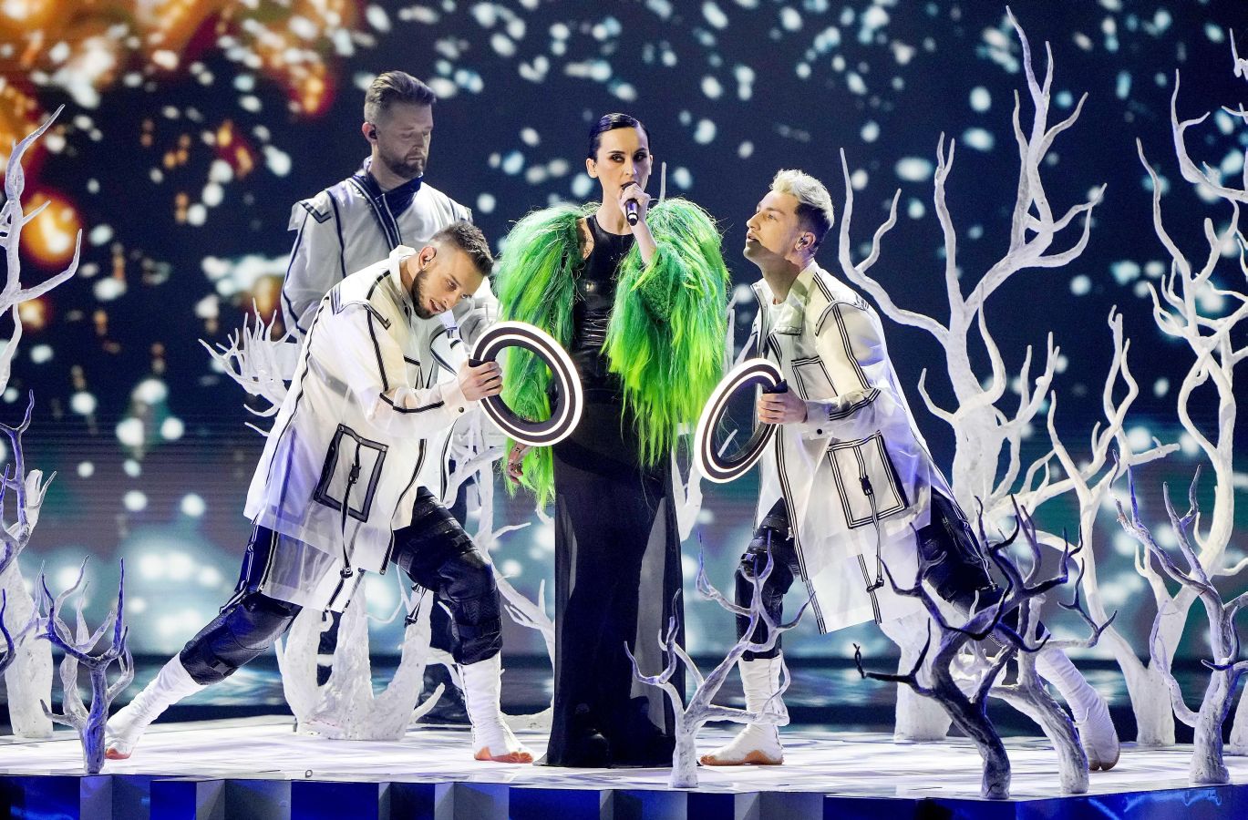 Malta, una de las favoritas, se convirtió en la gran protagonista de la primera semifinal de Eurovisión celebrada ayer ante 3.500 espectadores. El festival vuelve a escena este fin de semana tras la cancelación del año pasado por la pandemia del Covid-19. El representante de España en la final de este sábado será Blas Cantó con el tema 'Voy a quedarme'.