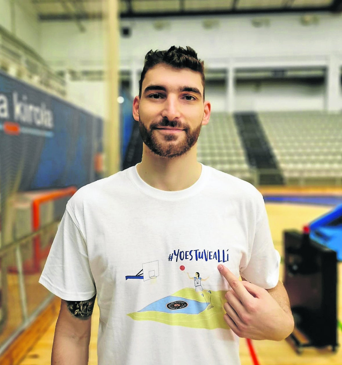 La camiseta que el club pondrá a la venta. 