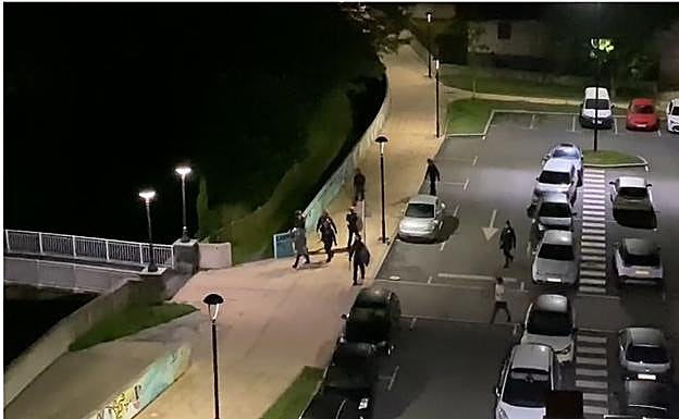 Polémica Azpeitia: Cuatro personas detenidas por desórdenes públicos a raíz de un macrobotellón celebrado en Azpeitia