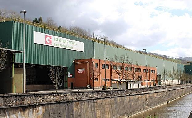 ELA dice que «no hay plan industrial» para Corrugados y que una empresa no debería abrir en núcleo urbano