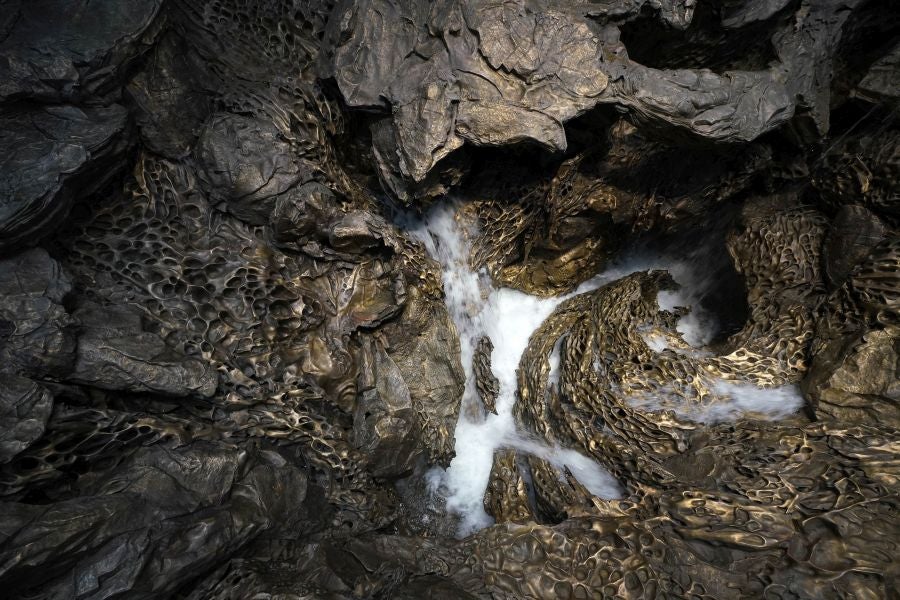 Fotos de Hondalea, la obra de Cristina Iglesias en la isla Santa Clara