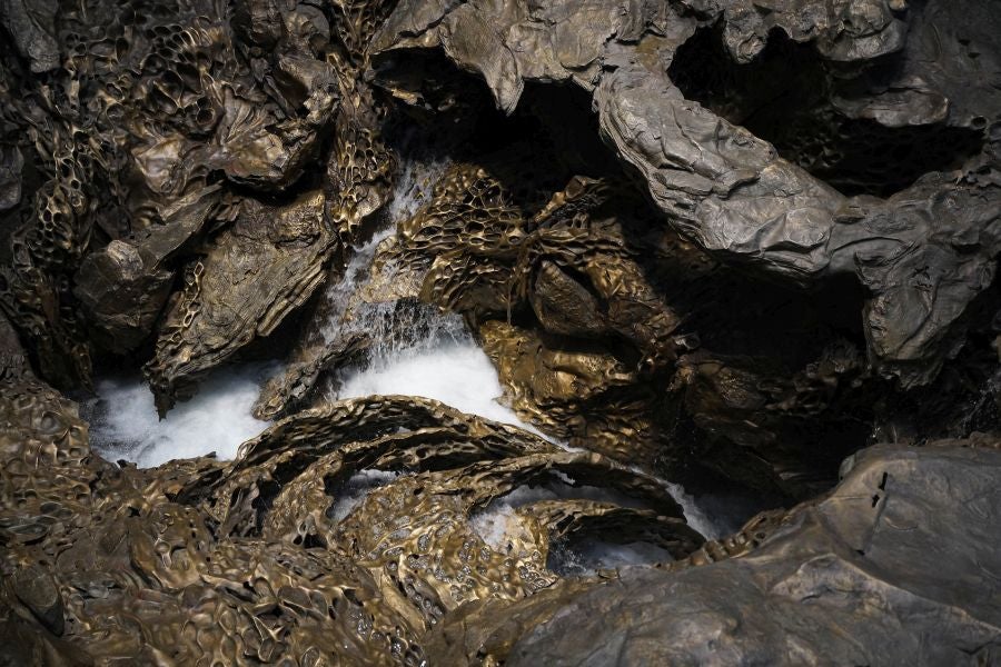 Fotos de Hondalea, la obra de Cristina Iglesias en la isla Santa Clara